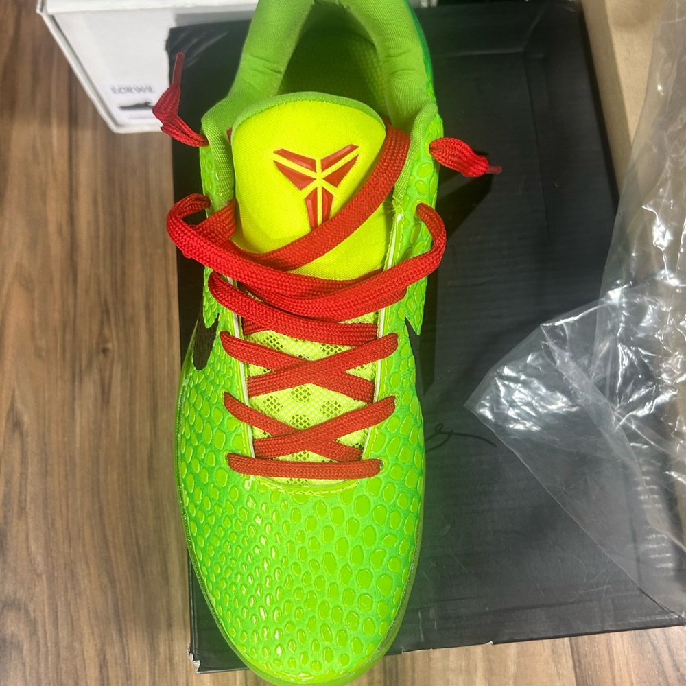 Nike Green and Red Athletic Sneakers (Grinch)